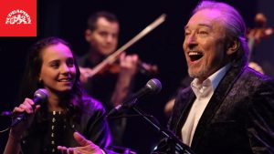 Z duetu Karla Gotta a jeho dcéry spadnete na zadok! Ich spoločná pieseň láme všetky rekordy