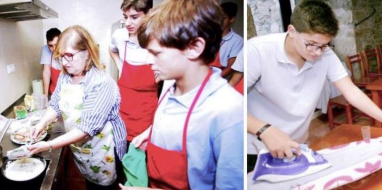 Školy  začali vyučovať DOMÁCE PRÁCE mladých chlapcov: Naučia sa šiť,žehliť aj variť! Chcú zabrániť nerovnostiam medzi mužom a ženou v domácnosti!