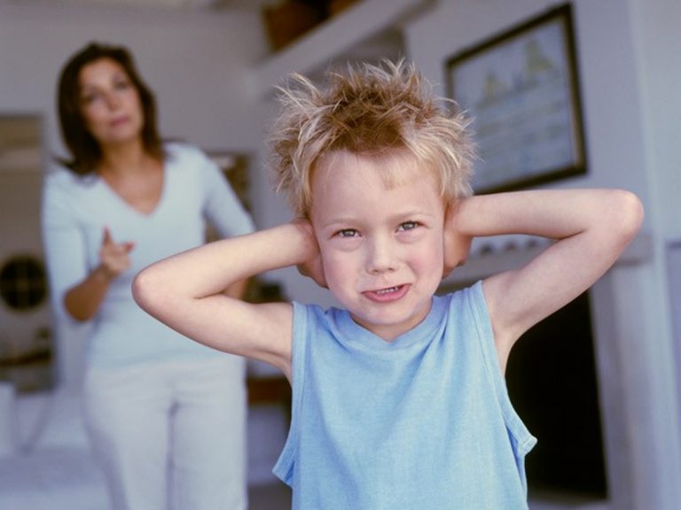 13 zaručených fráz, ktoré prinútia vaše dieťa, aby vás počúvalo. Nebudú odvrávať, kričať a hádzať sa o zem. ZARUČENE pomôže
