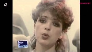 Pamätáte si na speváčku, ktorá spievala pieseň Nemožná z filmu Fontána pre Zuzanu?