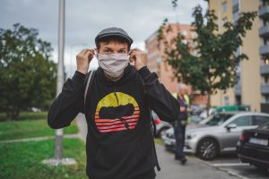 Bol som infikovaný koronavírusom v marci. Prešlo šesť mesiacov a stále sa cítim zle