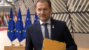VIDEO: Matovičov trapas s angličtinou v Bruseli. TOTO z jeho úst vyšlo počas živého vysielania!