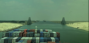 Takto vyzerá Suezský prieplav z pohľadu kapitána. lode Toto len tak neuvudíte