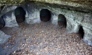 Vyryli ich vlastnými rukami: Tesárske Dúpence slúžili na ochranu pred tureckými vpádmi!