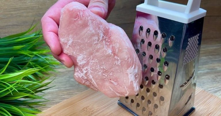 Nastrúhané mrazené kuracie prsia a zemiaky. TENTO SPÔSOB varenia je famózny