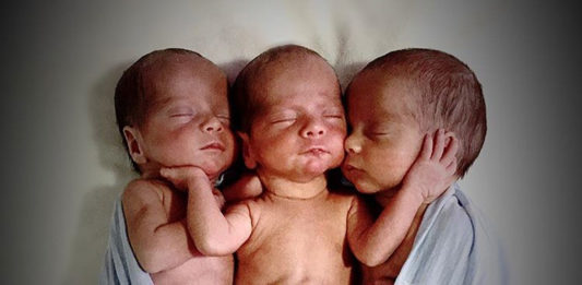 Žene sa narodili úplne identické trojičky! POZRITE SA NA NE