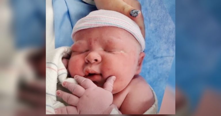 Po 19 potratoch sa žene konečne podarilo porodiť. VÁHA DIEŤAŤA JU VEĽMI PREKVAPILA