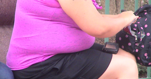 Niekoľko dní po svadbe si od muža vypočula toto: „Videla si sa niekedy v zrkadle?“