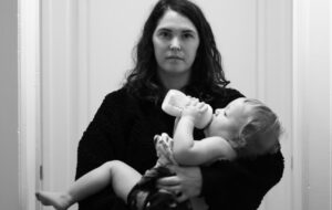 Žena minula 113 000 eur na otehotnenie a teraz to ľutuje: „Byť matkou je nočná mora“