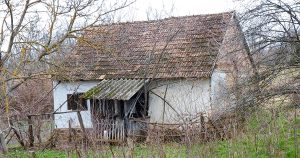 Mladá rodina si nemohla dovoliť byt a tak si kúpili opustený dom, ktorý premenili na svoj vysnívaný domov