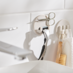 131507_01_VMS-2selbsthaftendeHaltersets_1_083_praesentationsbild-png