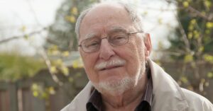 Za 60 rokov som sa nikdy neoženil, nemám deti, ale teraz som pripravený urobiť vážny krok, ale s jednou podmienkou