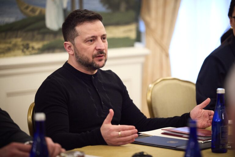 ZELENSKYJ PRELOMIL MLČANIE! Mier ešte NEPLATÍ, Donbas Rusku NEDÁ – toto odmietol bez diskusie