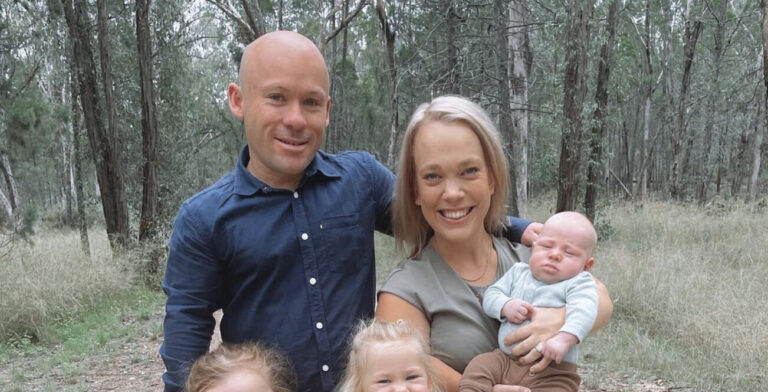 Manželský pár s trpasličím vzrastom sa rozhodol založiť rodinu. Museli sa však pripraviť na vážne riziká