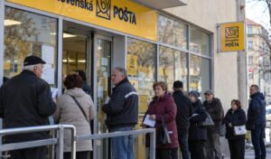 Slovákom chodia ďalšie energopoukážky: Peniaze si môžu vyzdvihnúť na pošte, rozhoduje však 45 dní